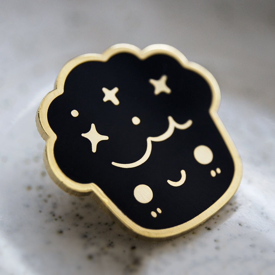 Muffin Enamel Pin